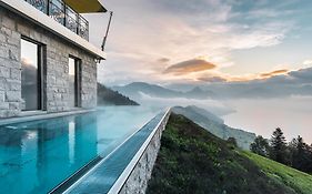 โรงแรมวิลล่า โฮเน็กก์